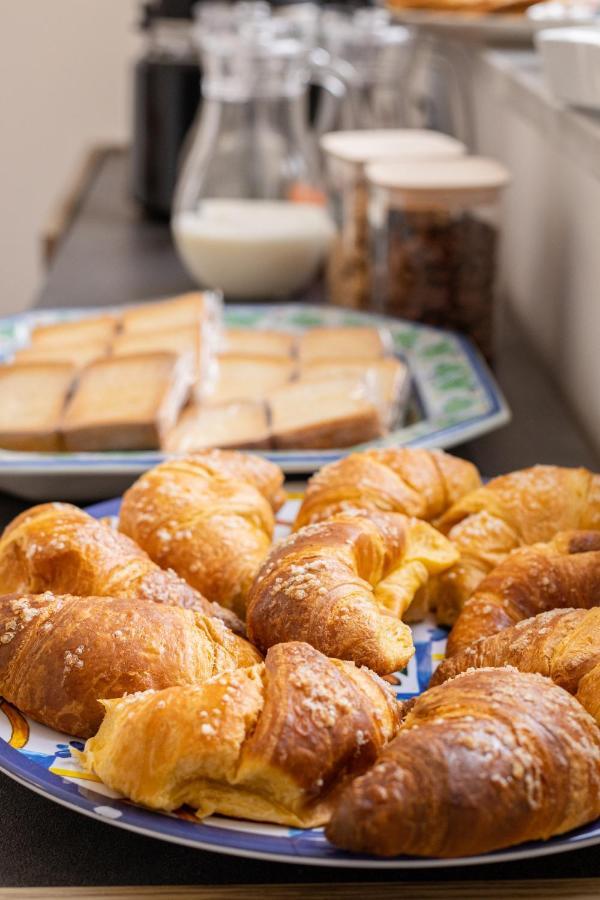 Le Cinque Stanze Palermo Room&Breakfast Екстериор снимка