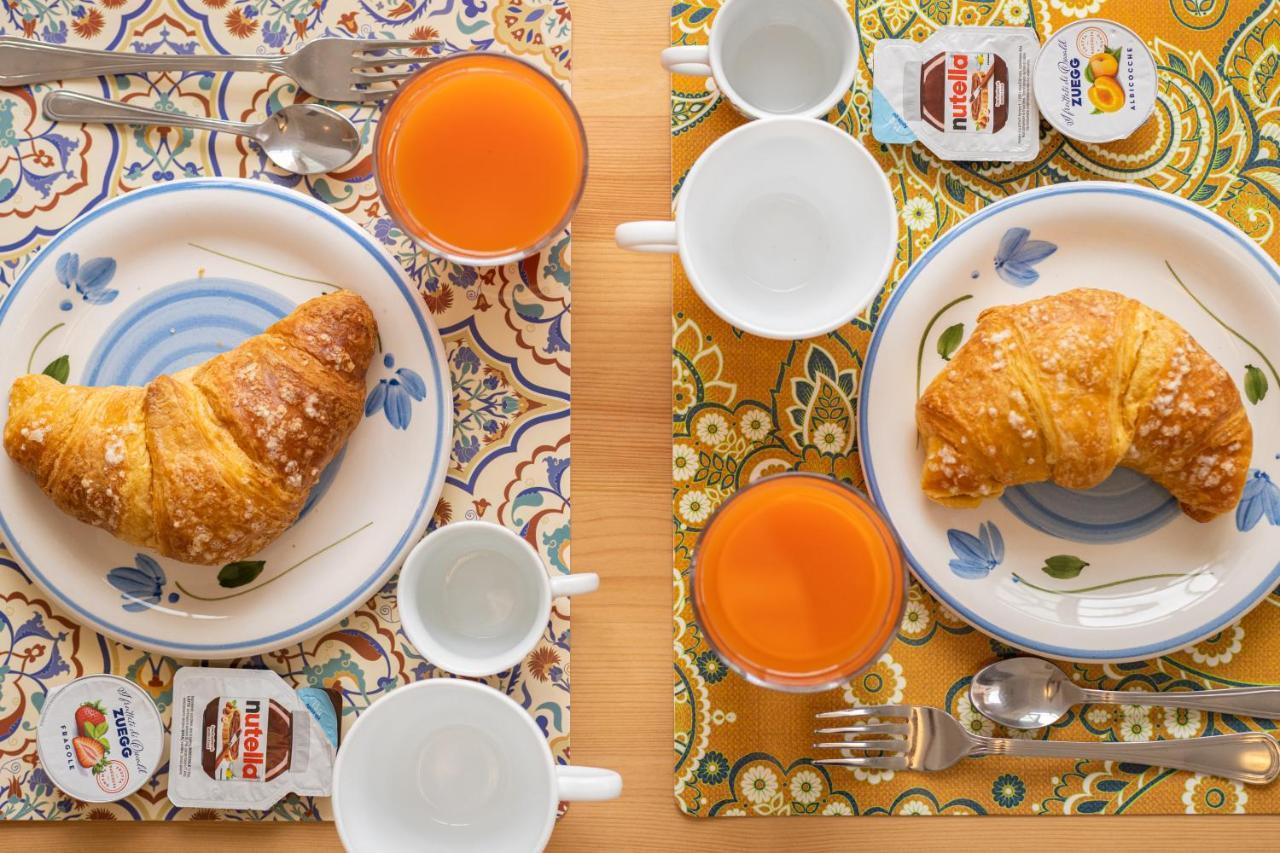 Le Cinque Stanze Palermo Room&Breakfast Екстериор снимка